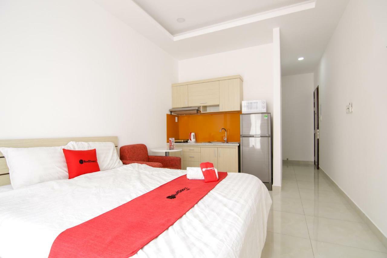 Hotel Reddoorz Near Quan Khu 7 Stadium