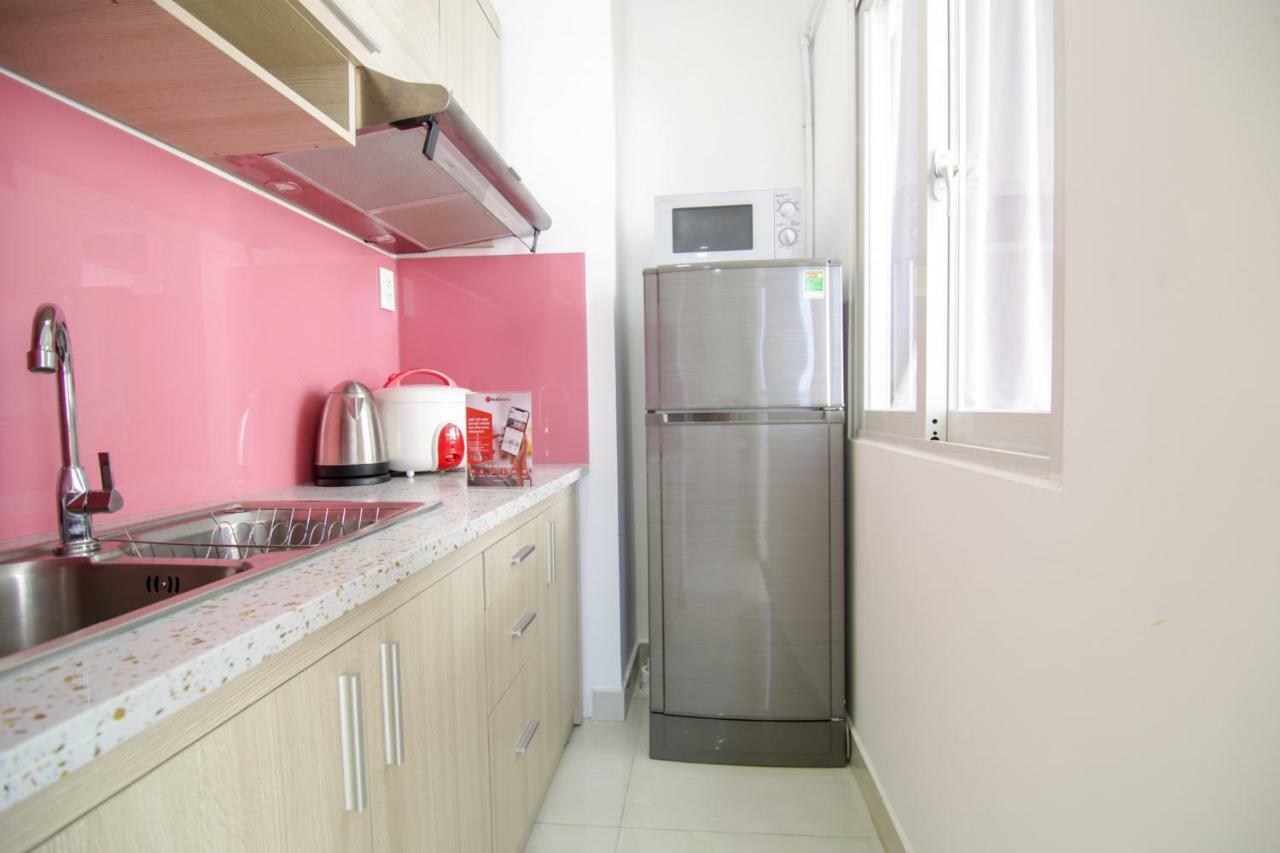 Reddoorz Near Quan Khu 7 Stadium 2*