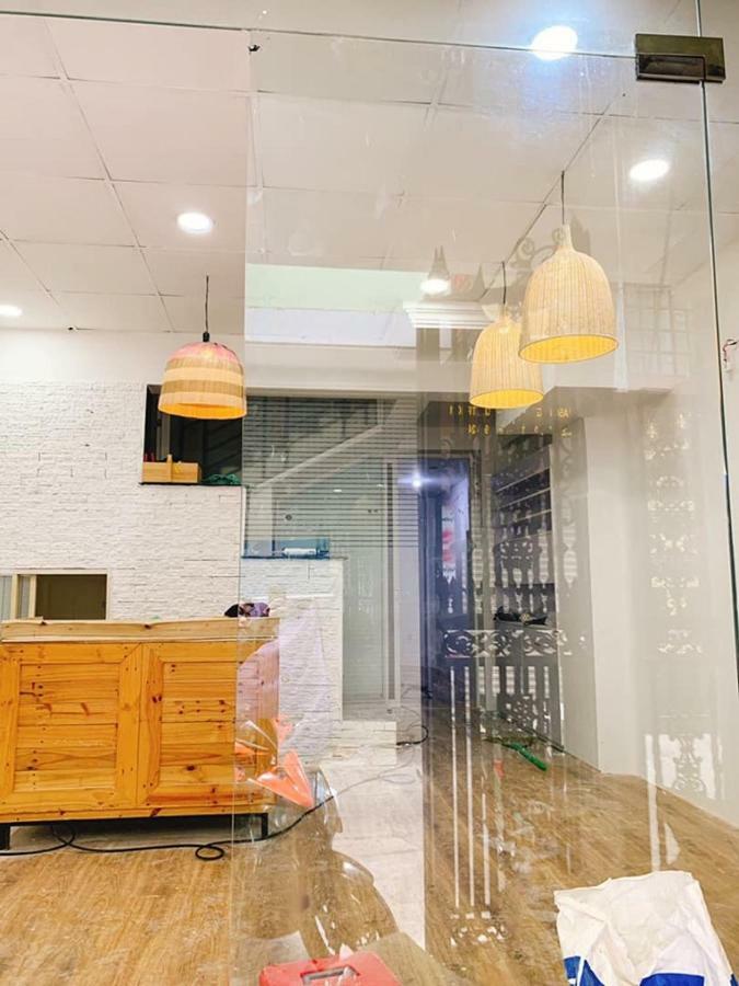 1991 Sai Gon Hotel