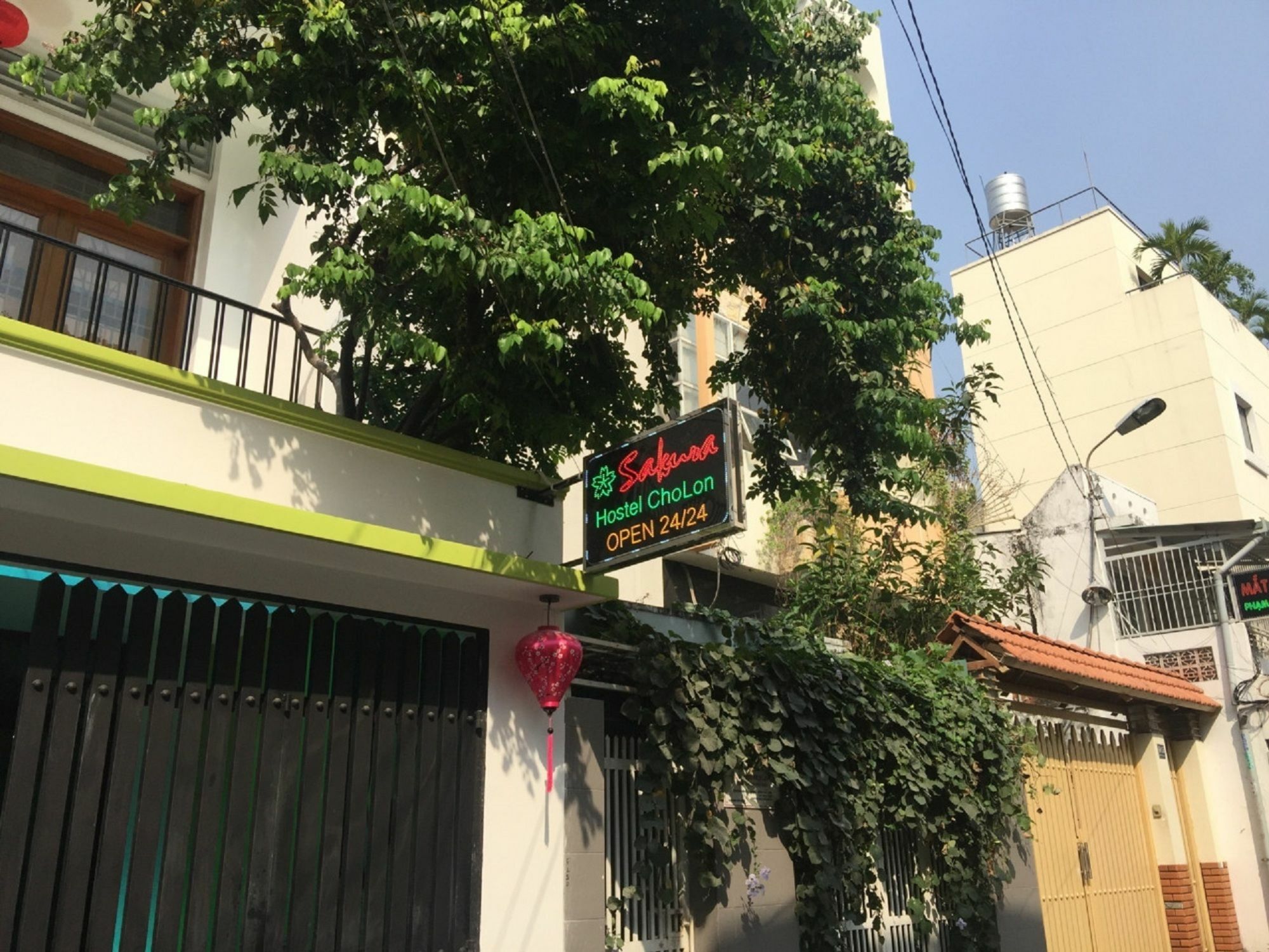 Spot On 710 Sakura Cholon 2*
