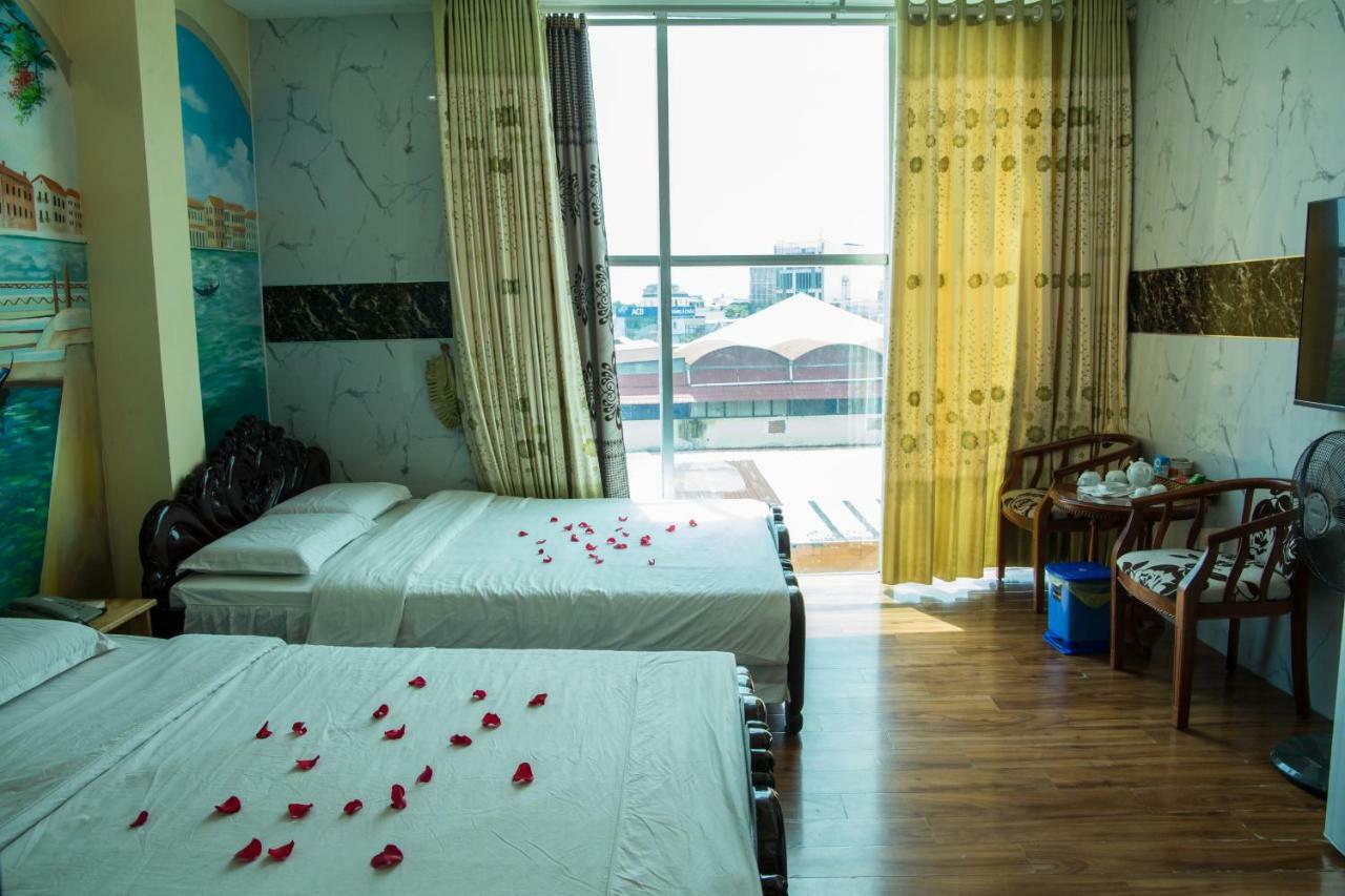 Phuong Linh Hotel 2*