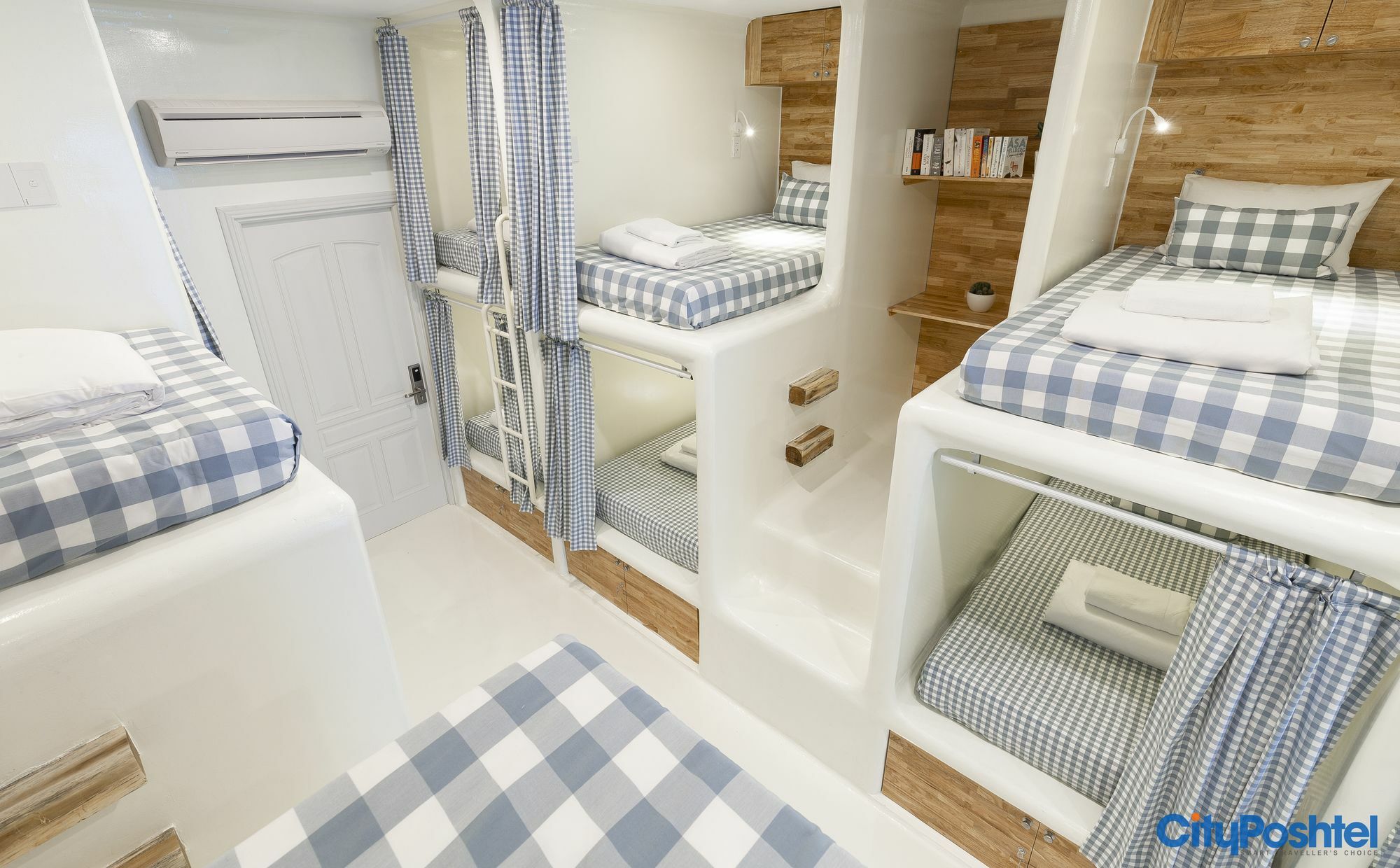 Hostel Poshtel *