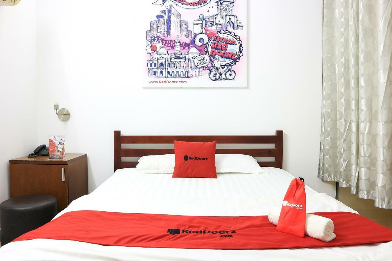 Reddoorz Near Gia Dinh International Hospital 2*