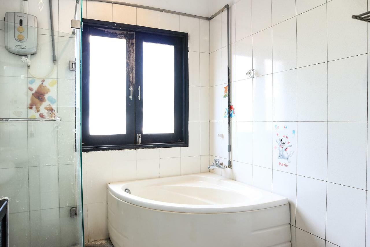 Reddoorz Near Gia Dinh International Hospital 2*