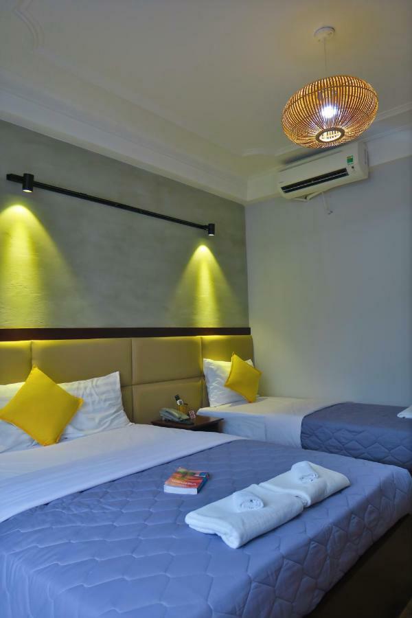 Giang Son Hotel江山民宿范五老区酒吧街胡志明市 Hotel