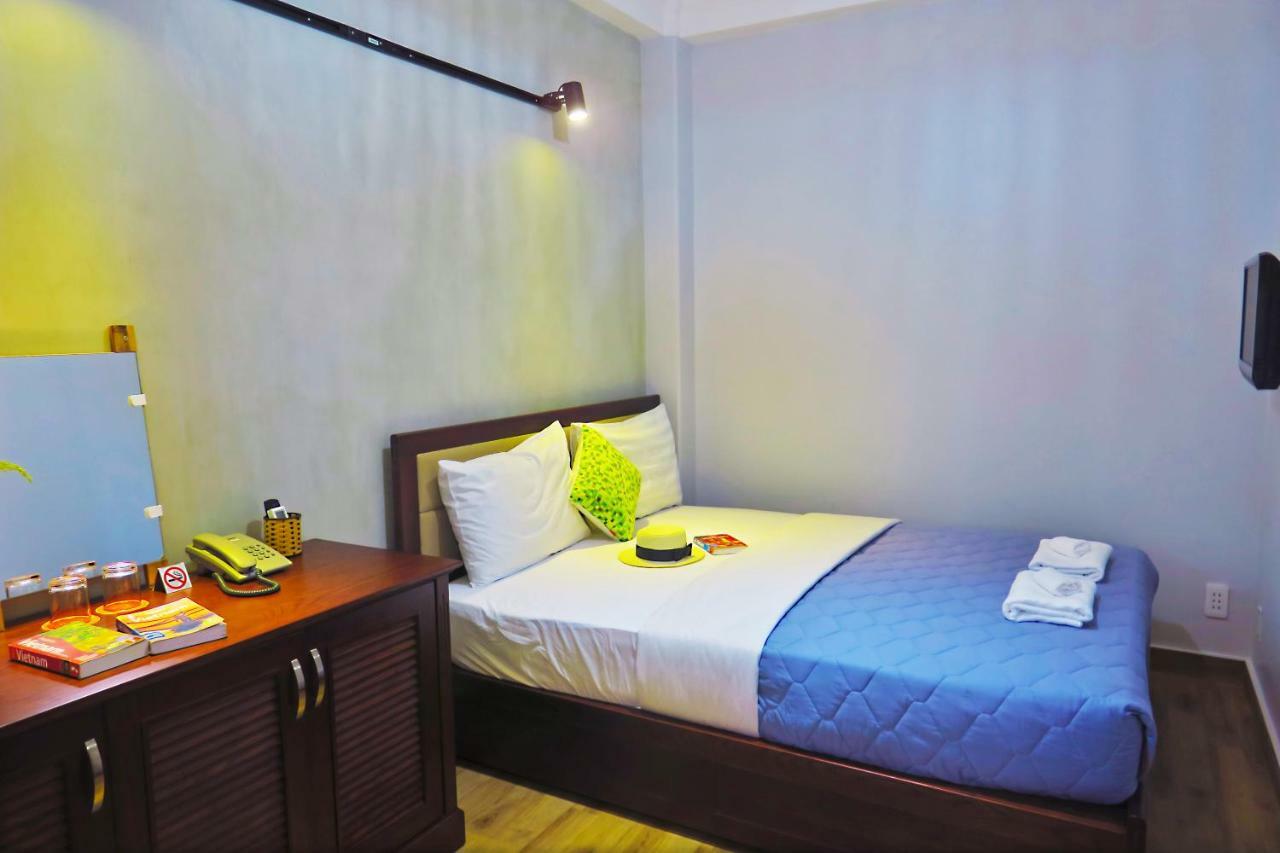 Giang Son Hotel江山民宿范五老区酒吧街胡志明市 2*