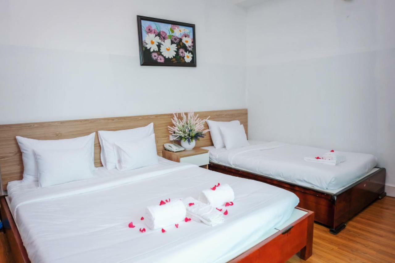 H79 Hotel 2*