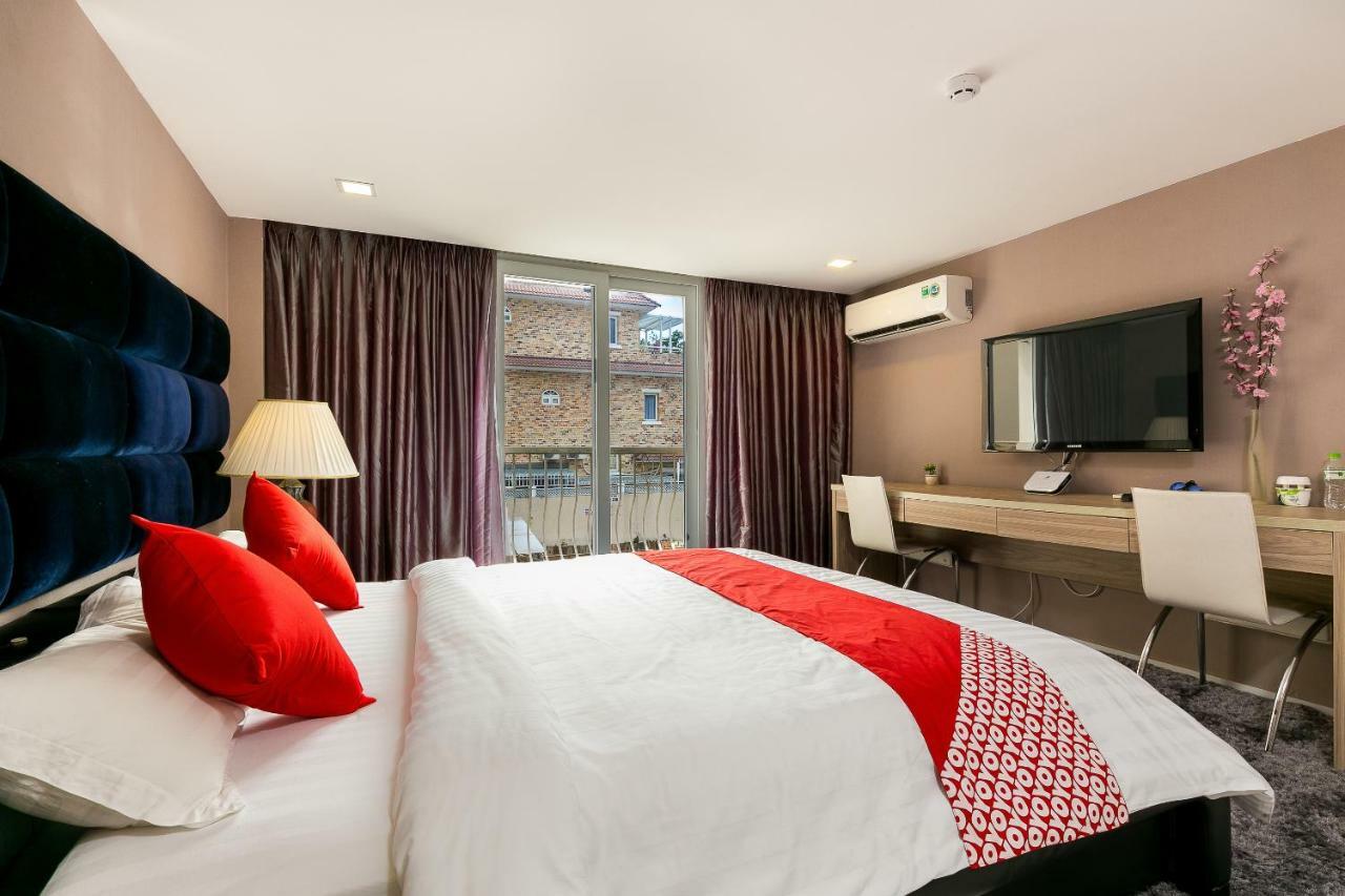 The Palm Apartment *