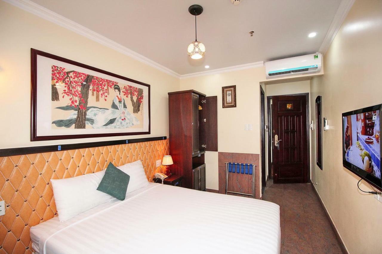 Lam Hotel
