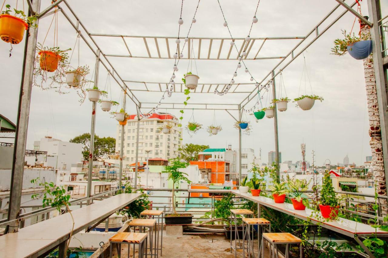 Hello Saigon Guest house 2*