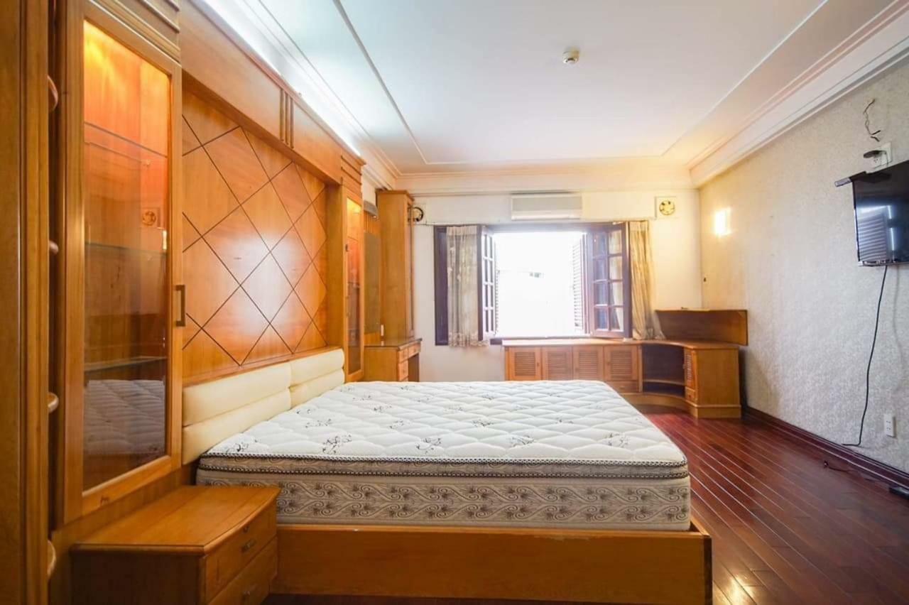 At 95 Nguyen Phi Khanh Apartment