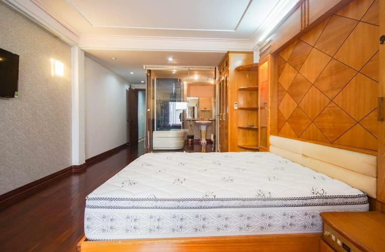 At 95 Nguyen Phi Khanh Apartment
