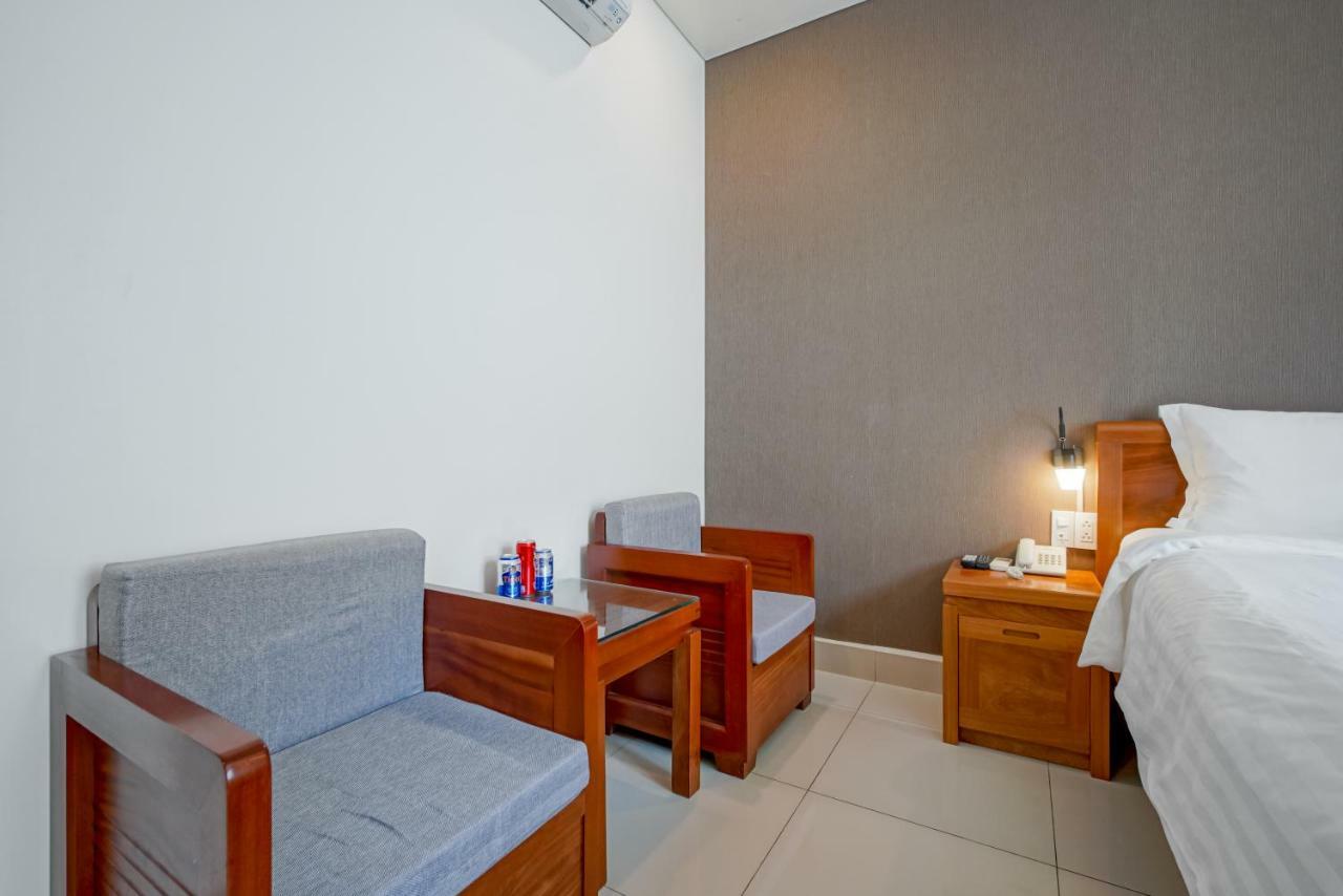 Mayvill Hotel