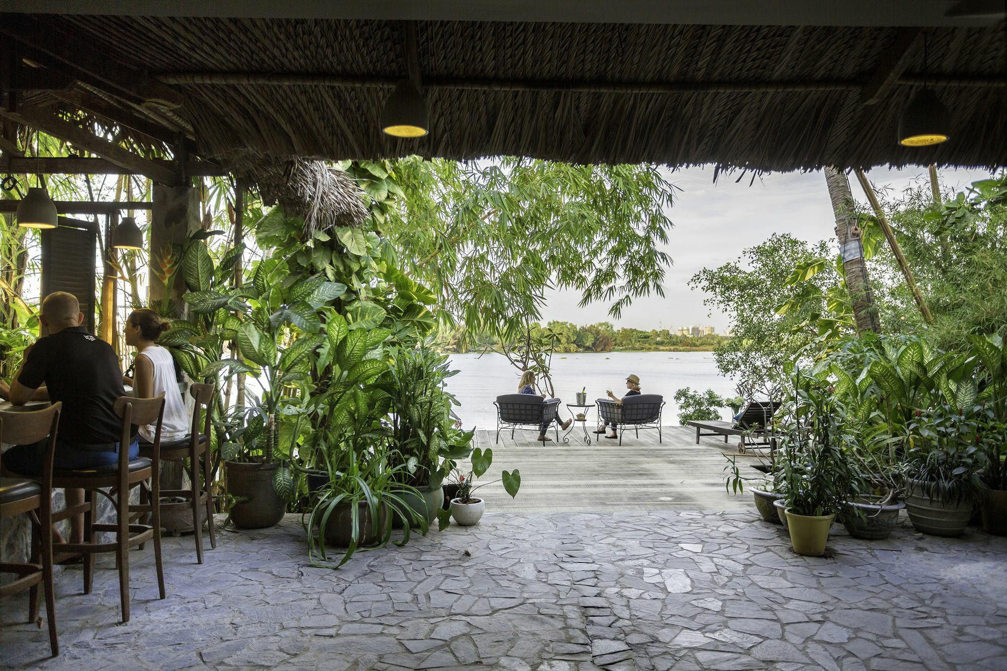 River Hotel 3*