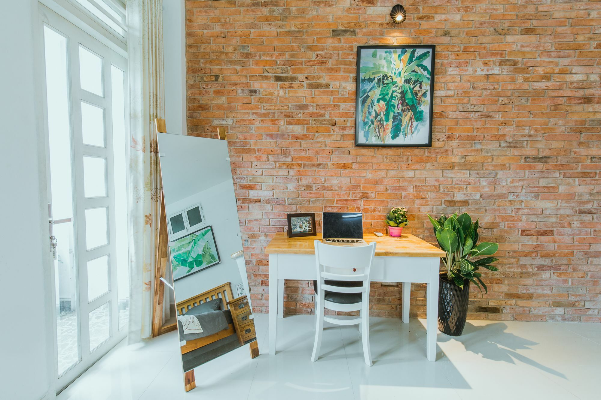 Urban House Saigon 2 *