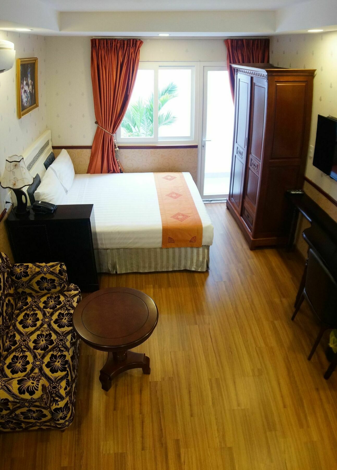 Hotel Collection O Emerald Luxury - Near Secc 3*