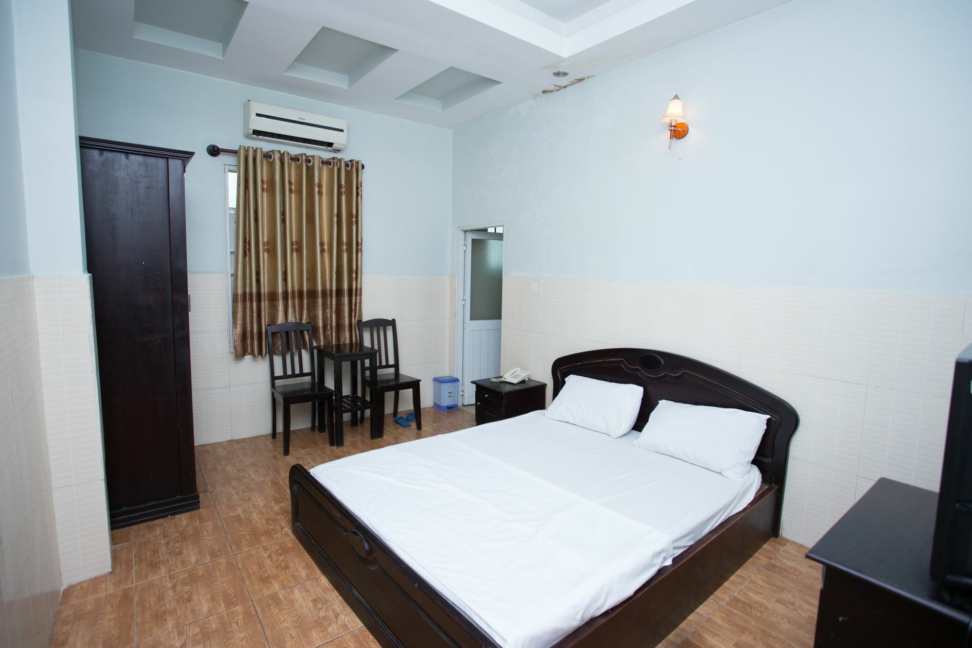 Hotel Khach San Hoai Phuong Ho Chi Minh City