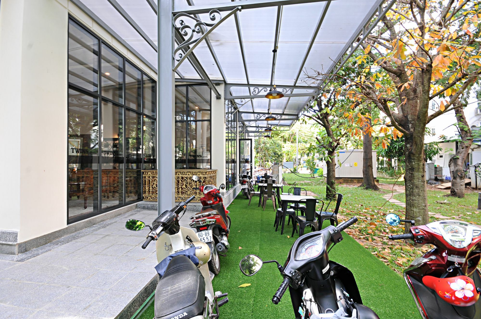 Twins Hotel