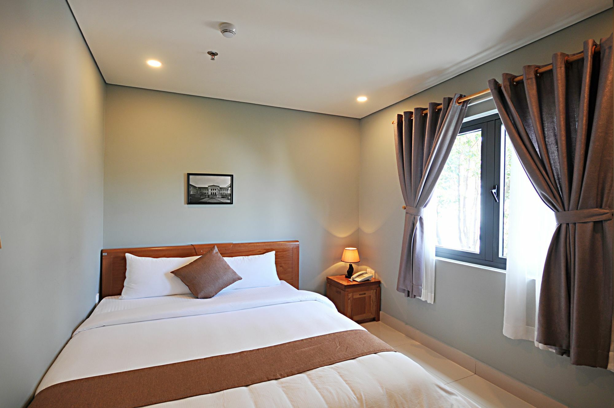 Twins Hotel 2*
