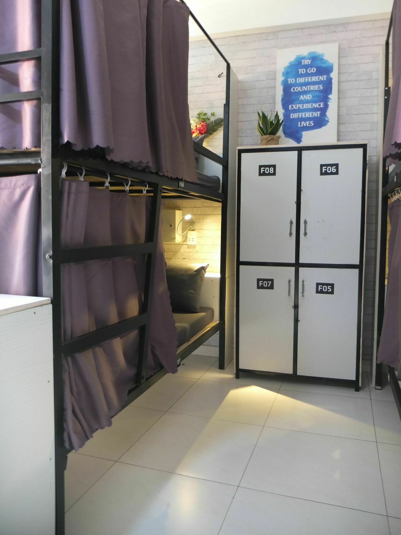 S Phuot Airport Hostel *
