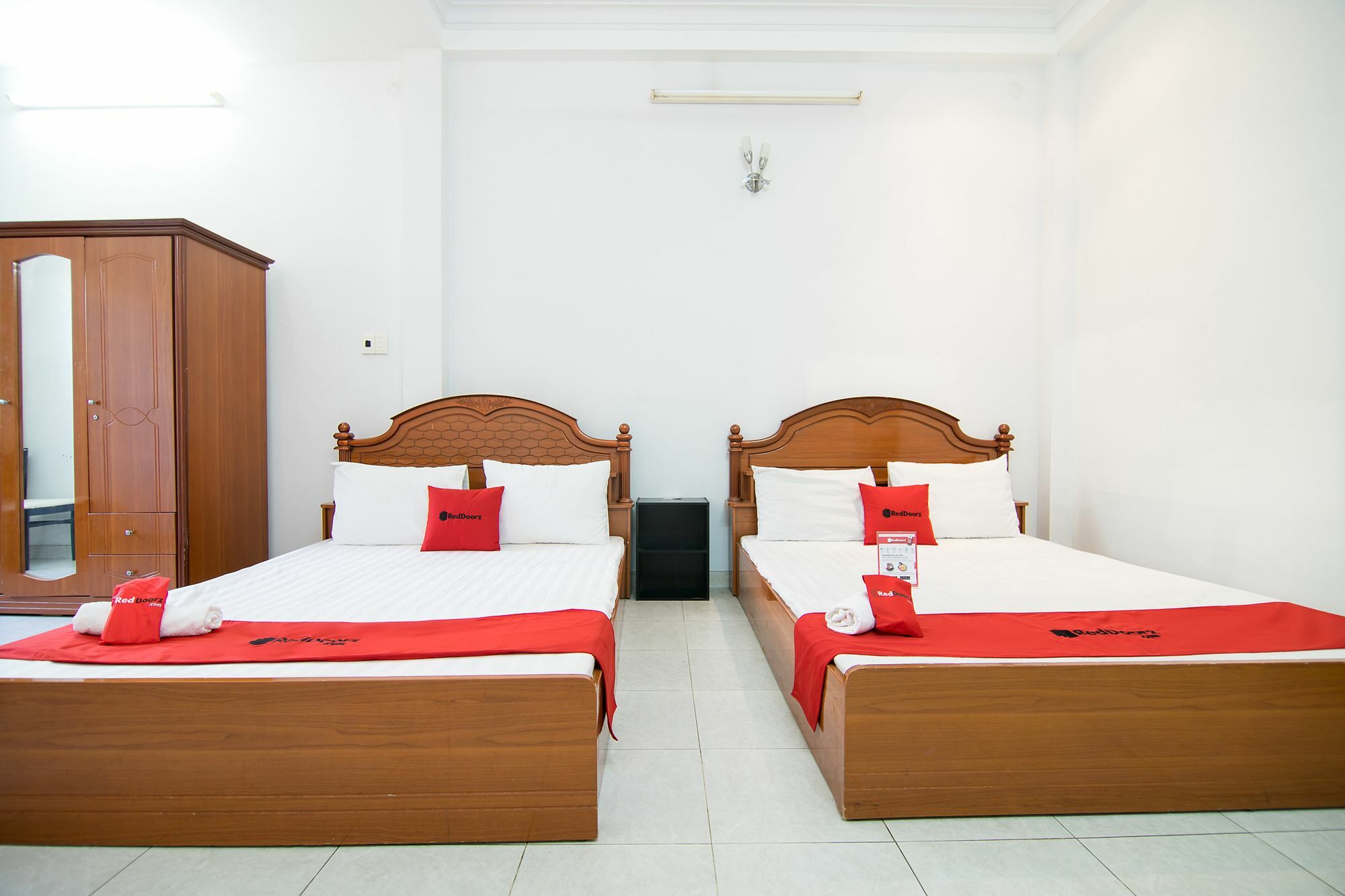 Guest house Reddoorz Near Pico Plaza Cong Hoa