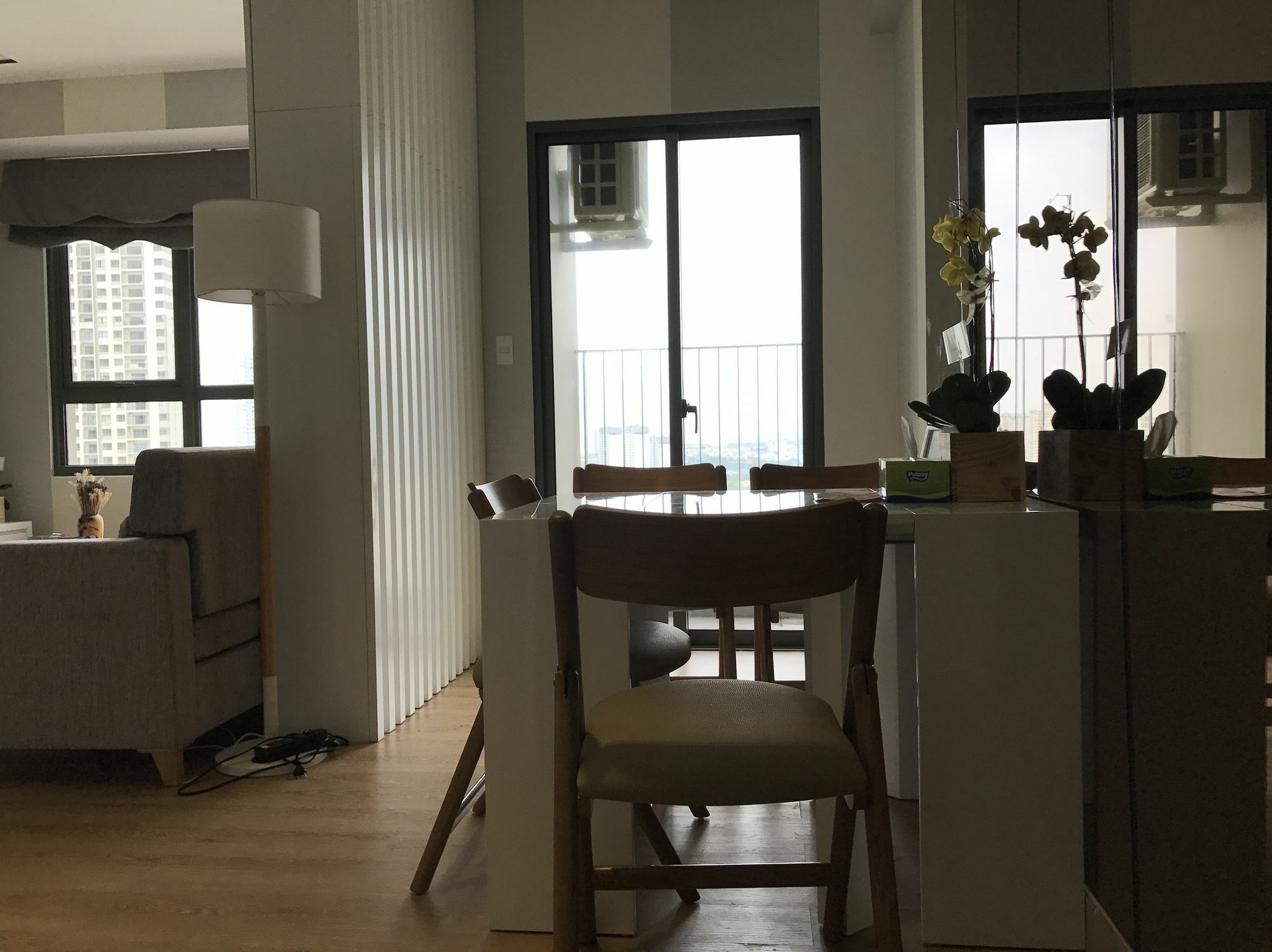 Apartmentel - Masteri Thao Dien Apartment
