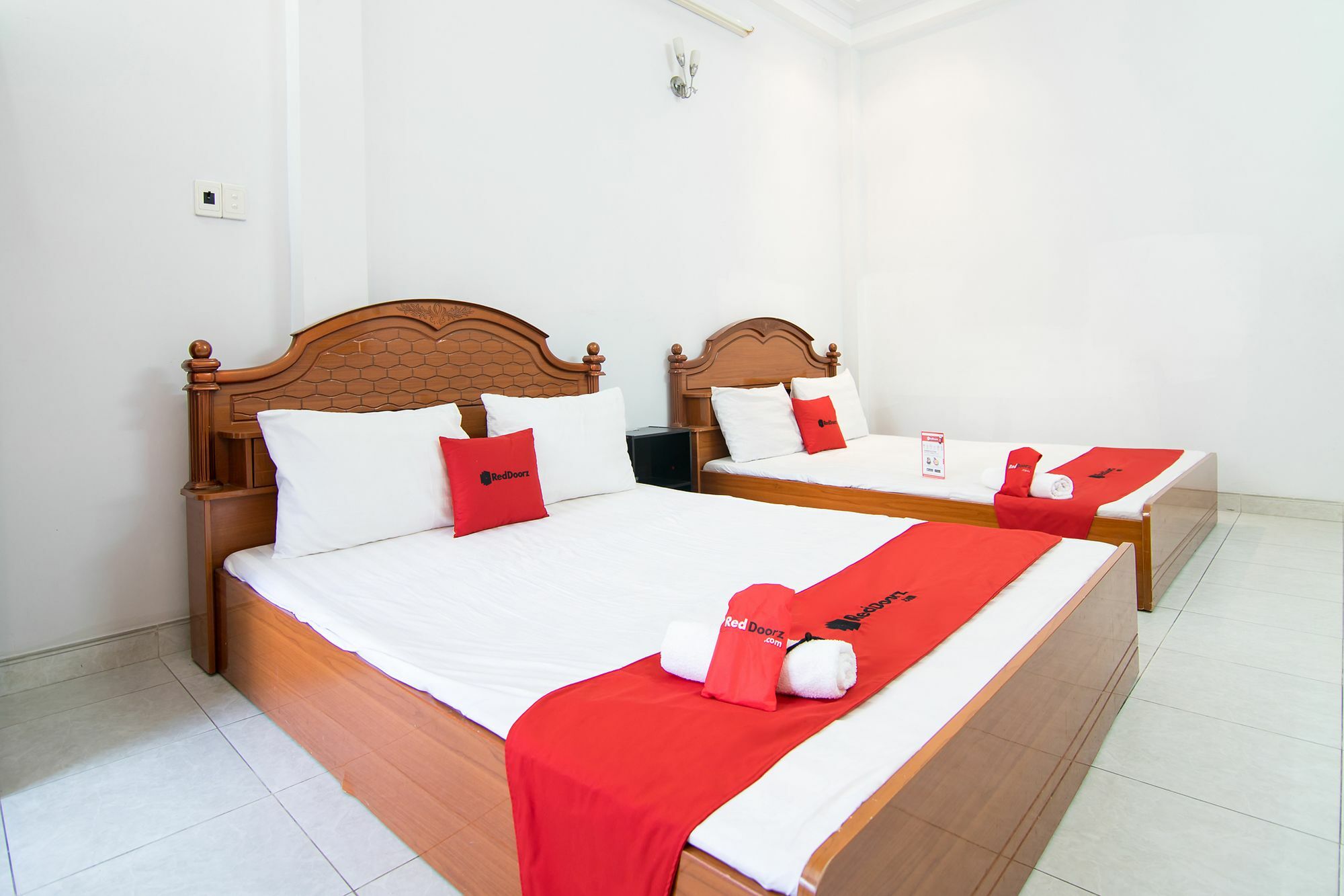 Guest house Reddoorz Near Pico Plaza Cong Hoa