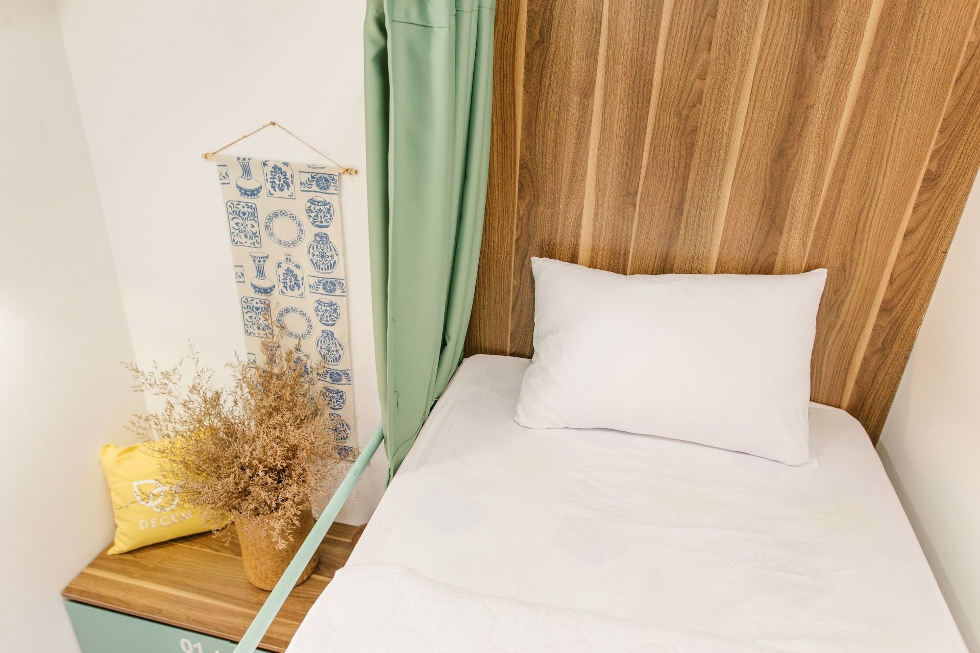 Decem Bed