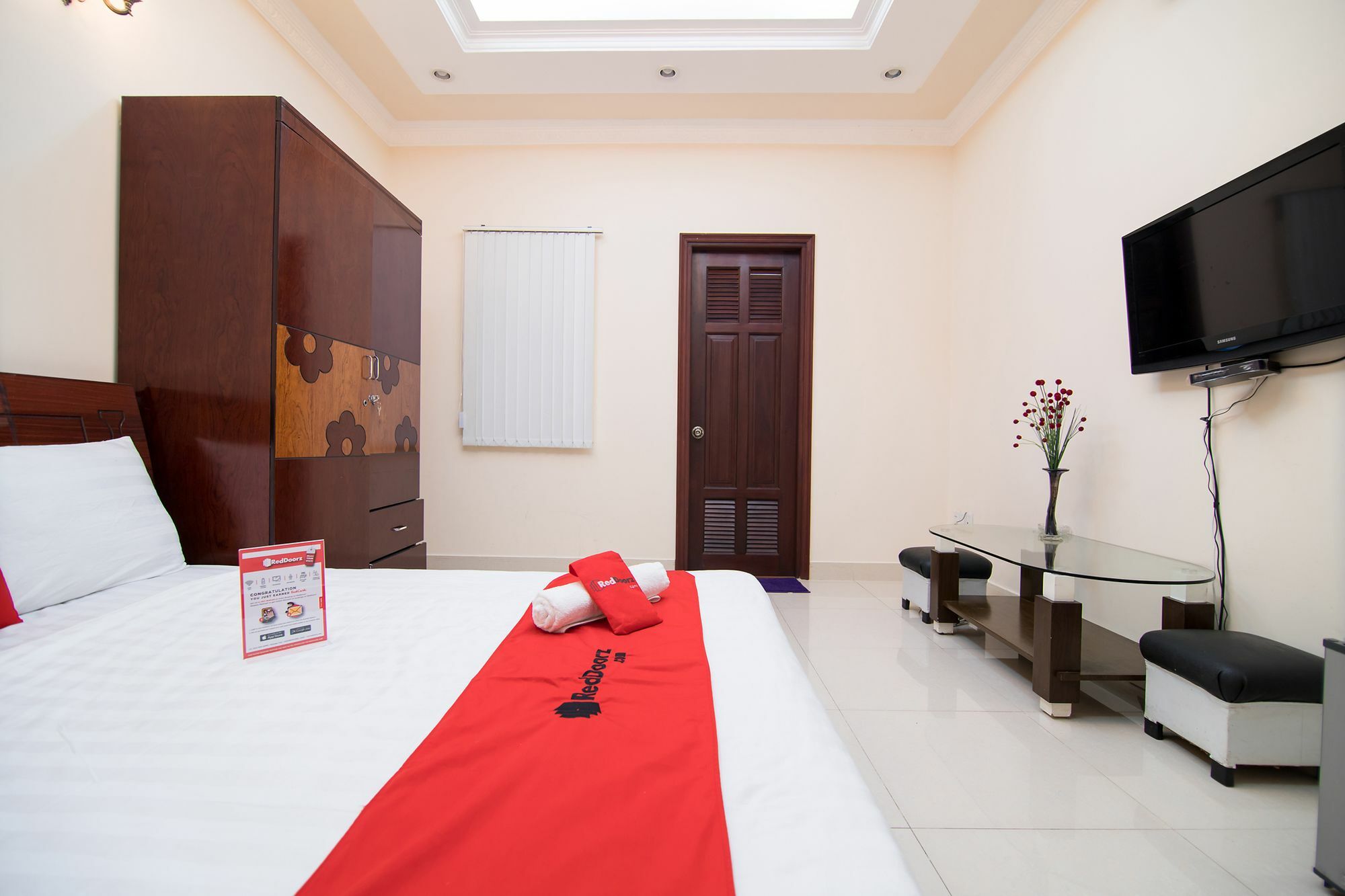 Reddoorz Near Pico Plaza Cong Hoa Guest house