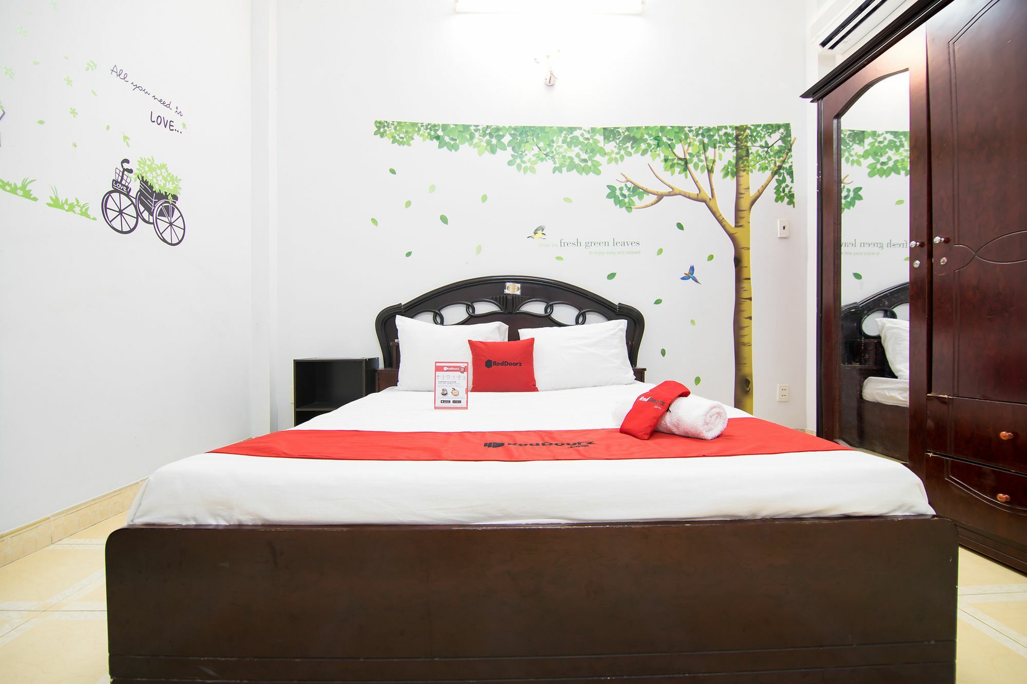 Reddoorz Near Pico Plaza Cong Hoa
