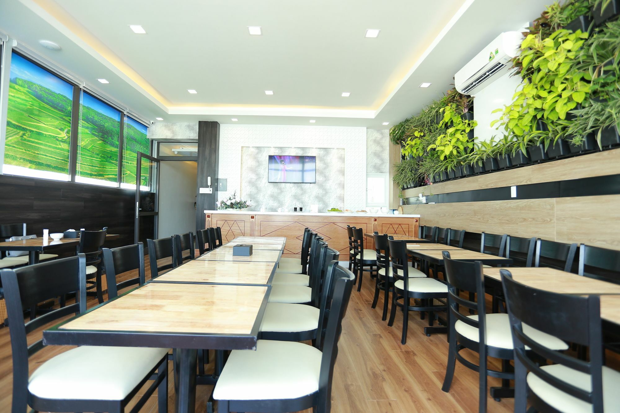 Hotel Vivian Saigon 3*