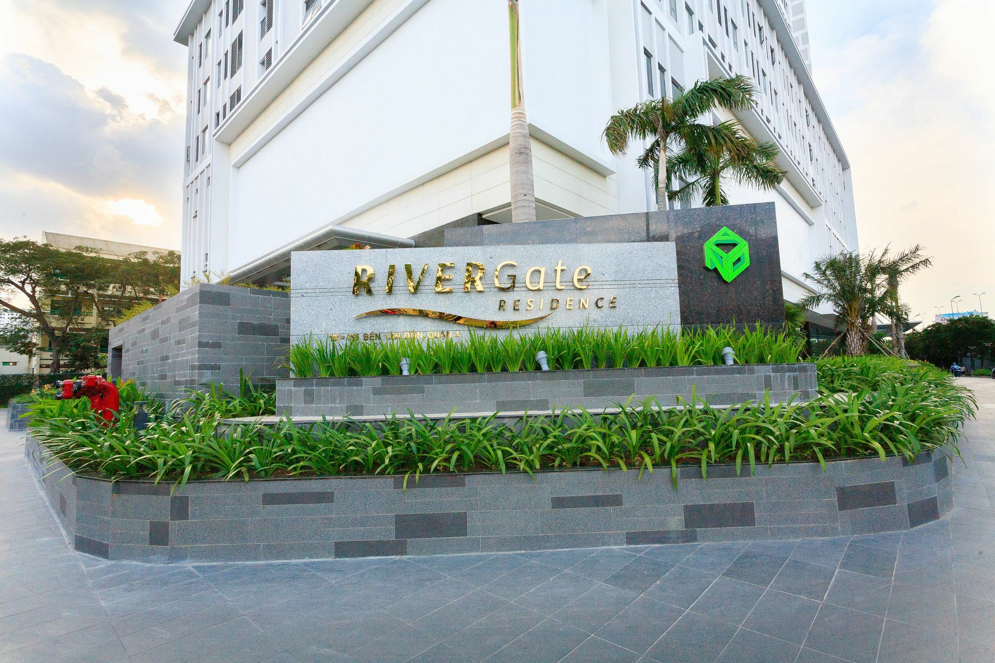 Rivergate *