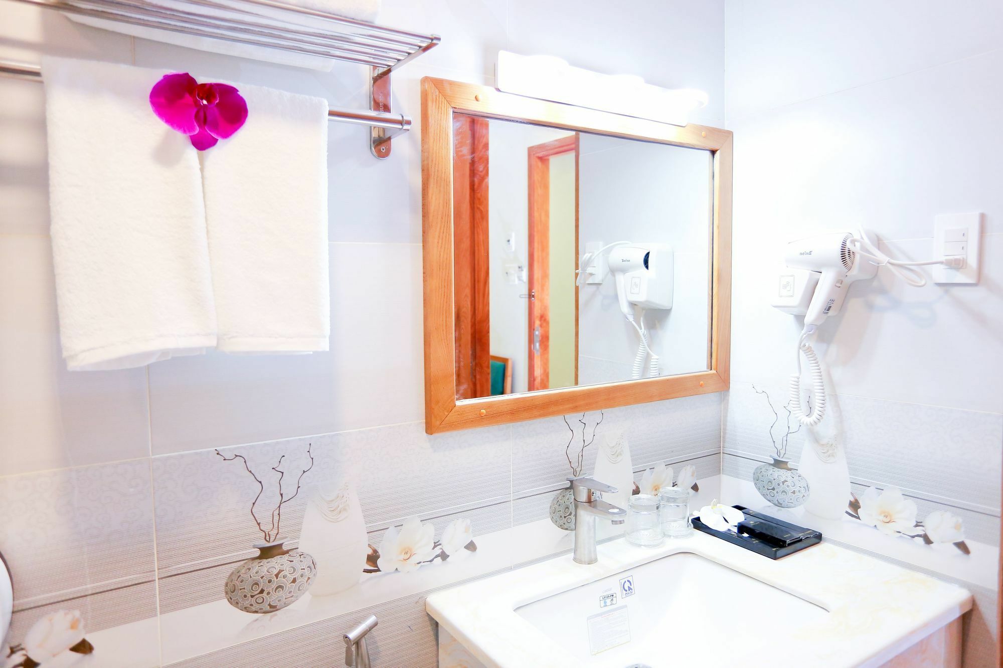 Hotel Vivian Saigon 3*