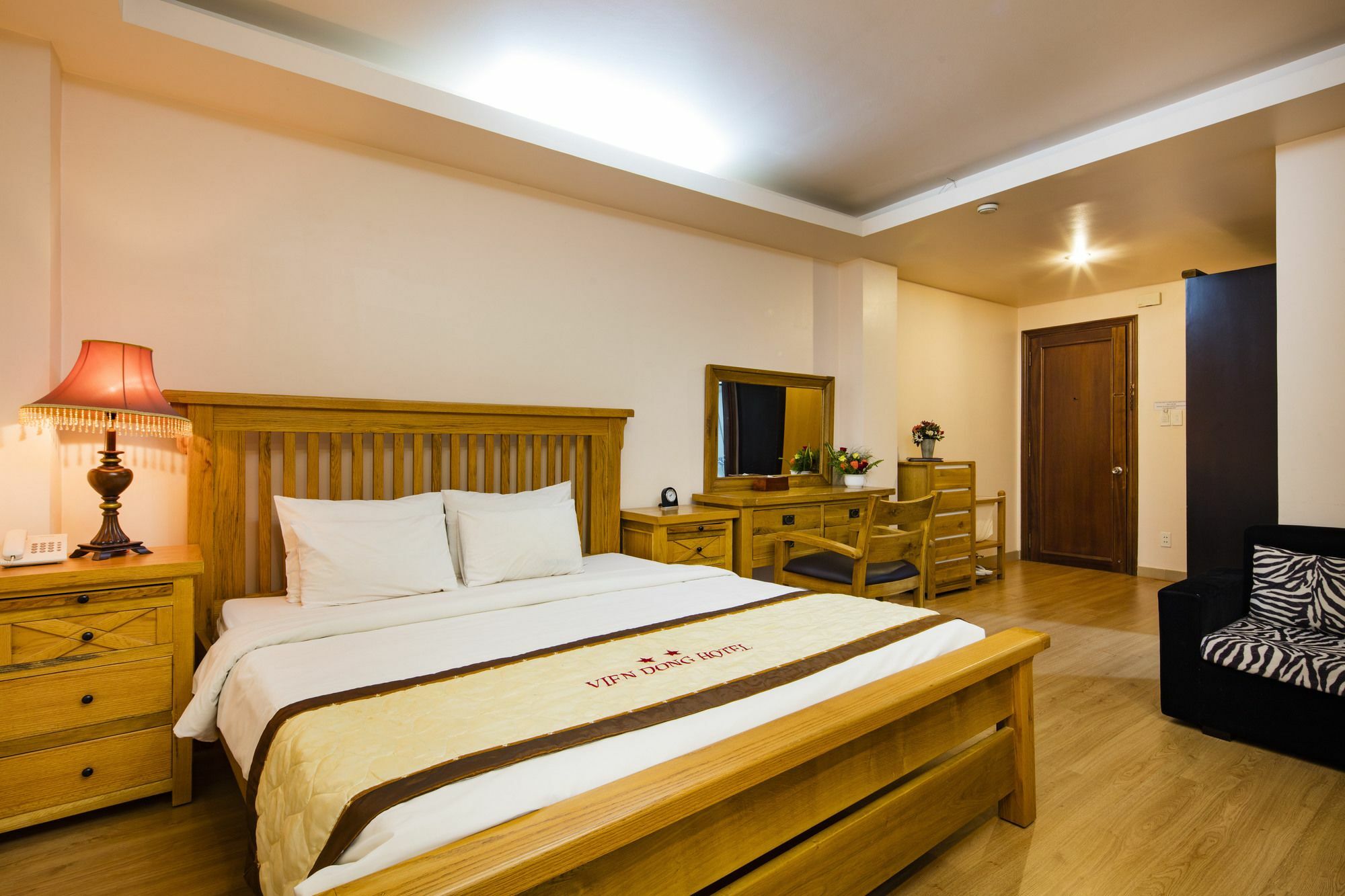 Vien Dong District 7 Phu My Hung Hotel