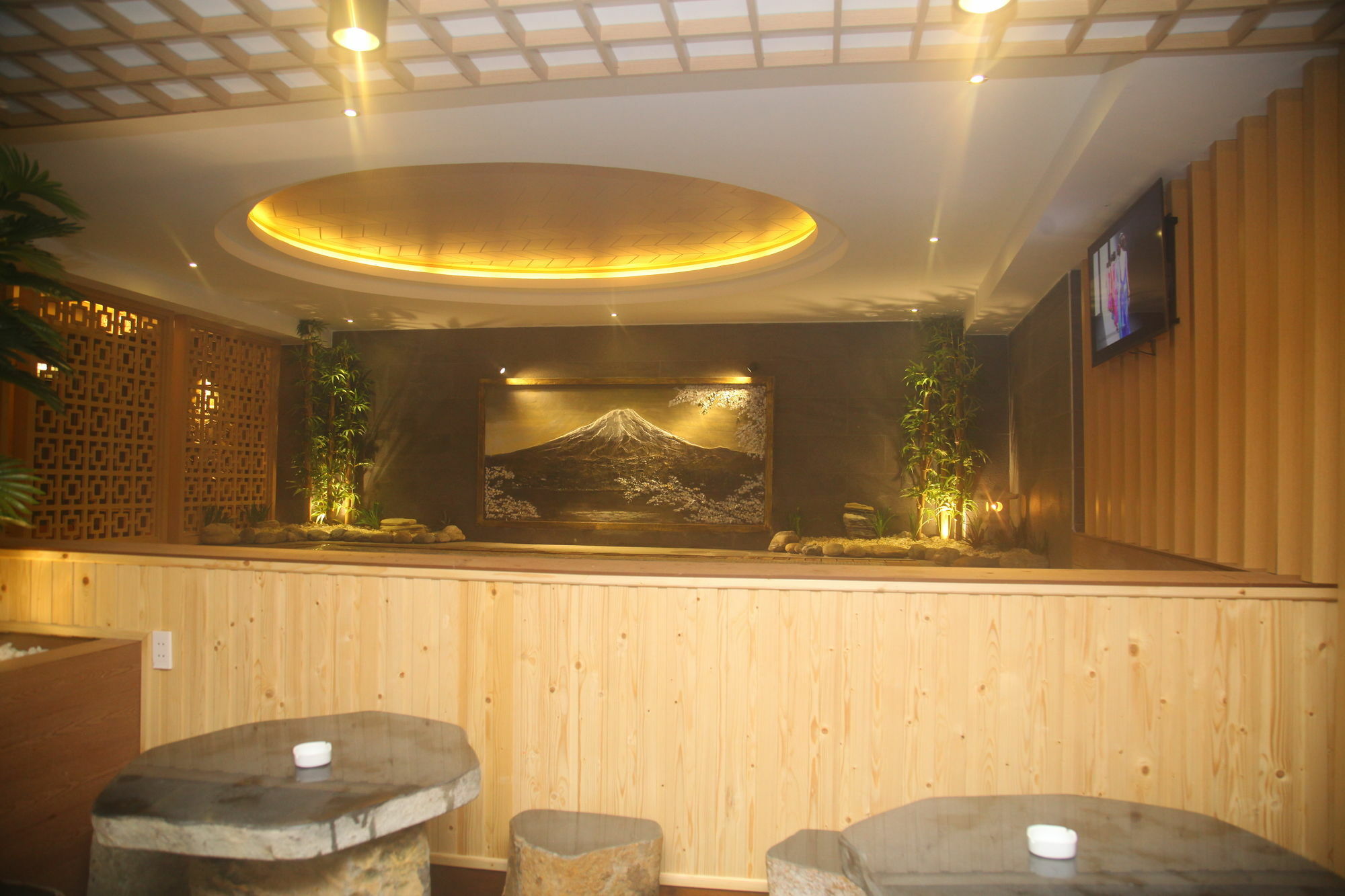 Minh Tam And Hotel 2*