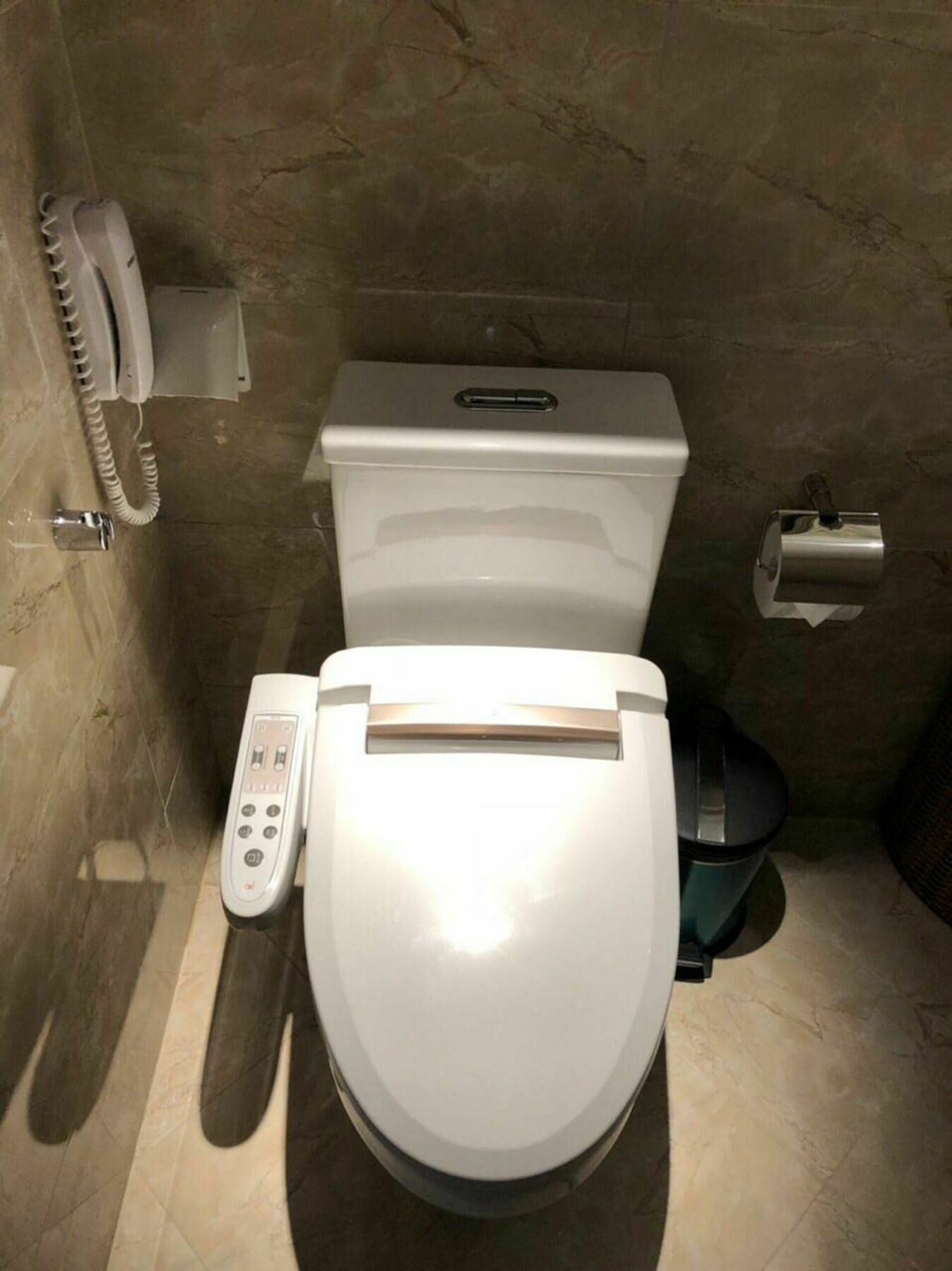 Hotel Roseland Centa & Ho Chi Minh City