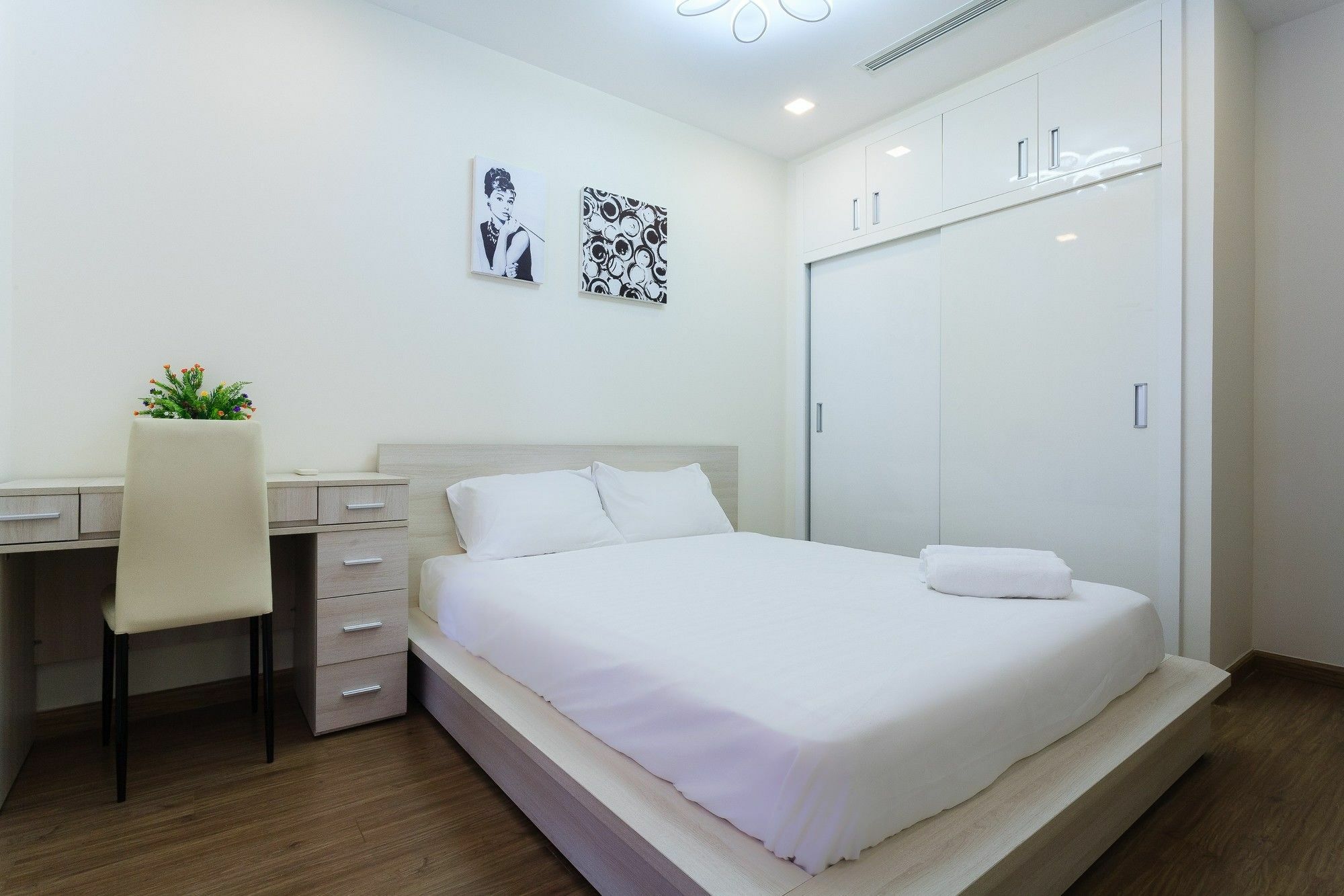 Apartment The Berry Vinhomes Luxury
