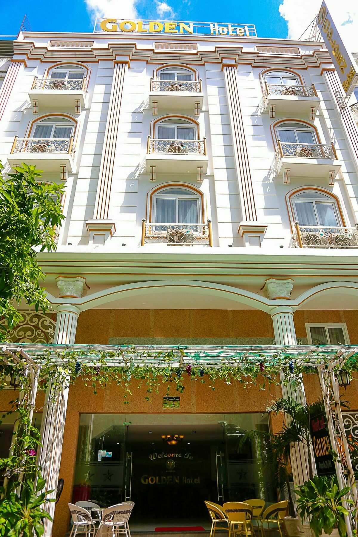 Golden 2* Ho Chi Minh City