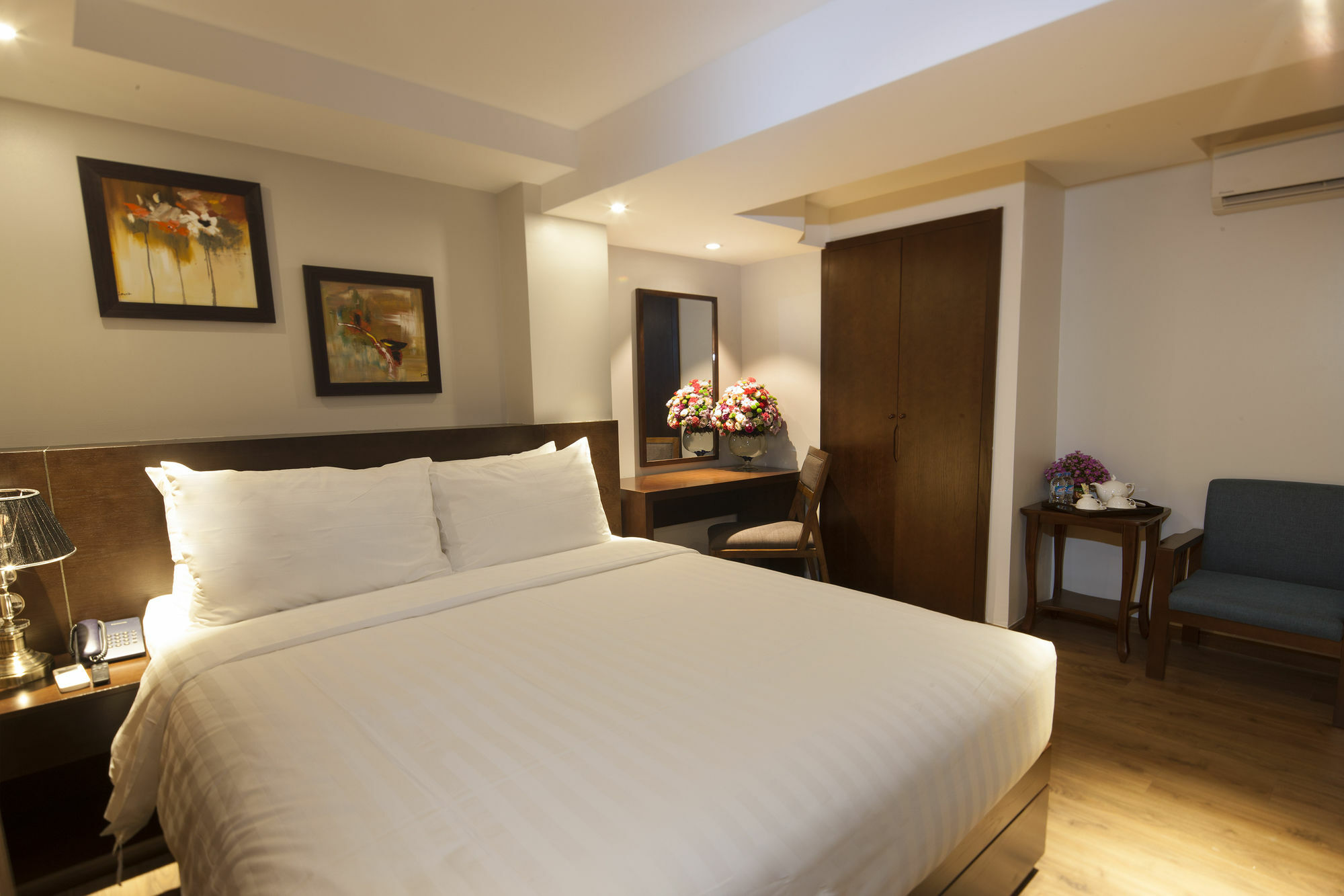 Hotel Roseland Centa & Ho Chi Minh City