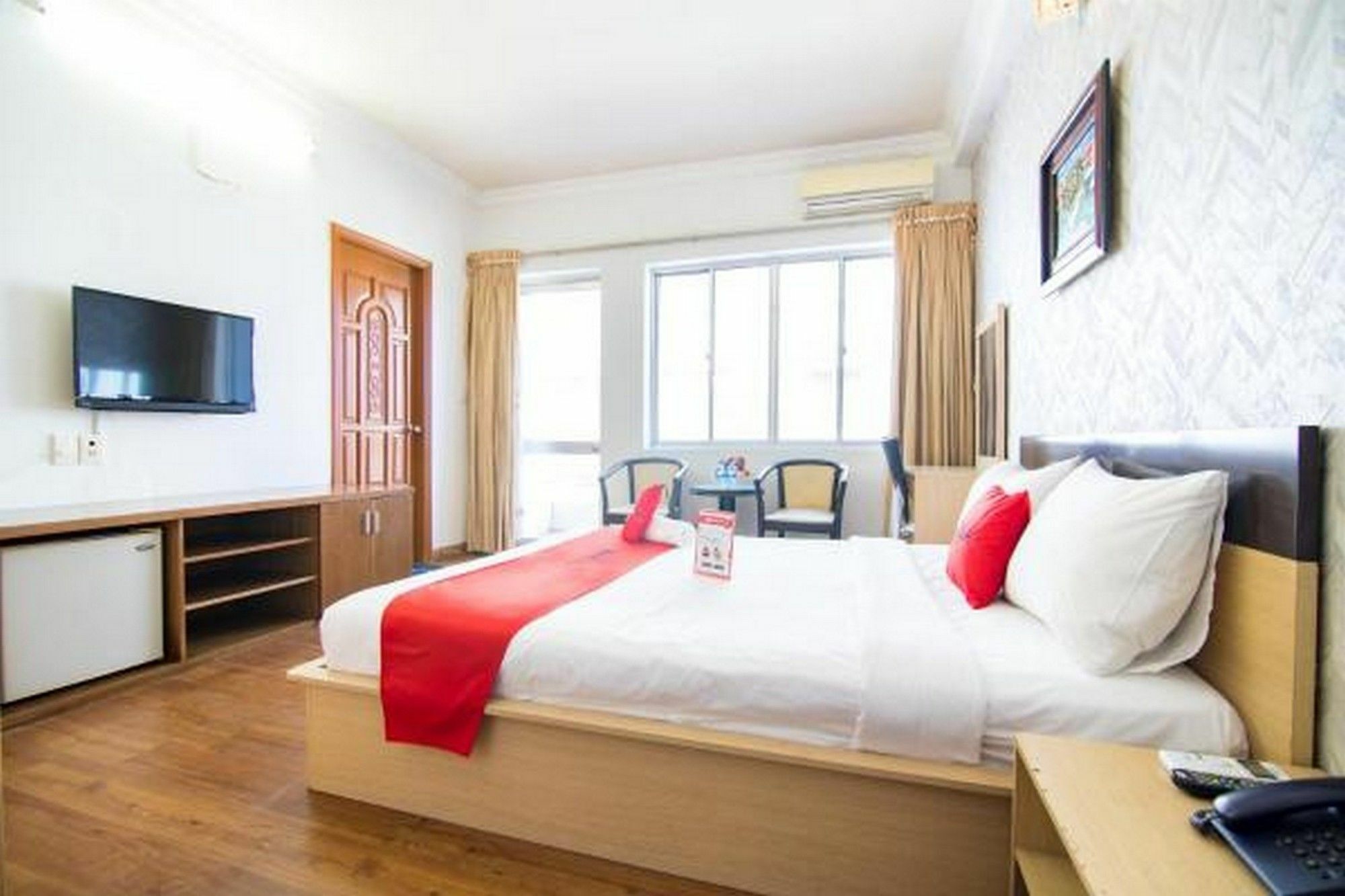 Hotel Quynh Giang Near Hiecc 2*