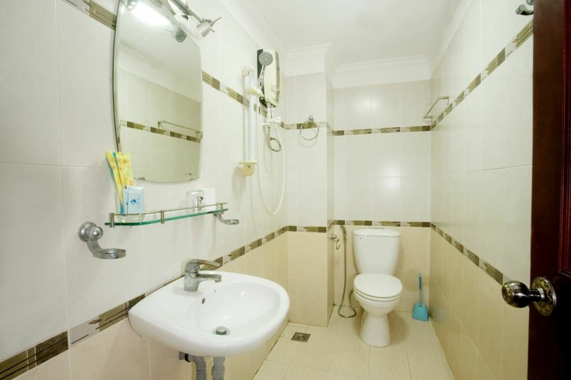 Happyhomes Saigon Khách sạn