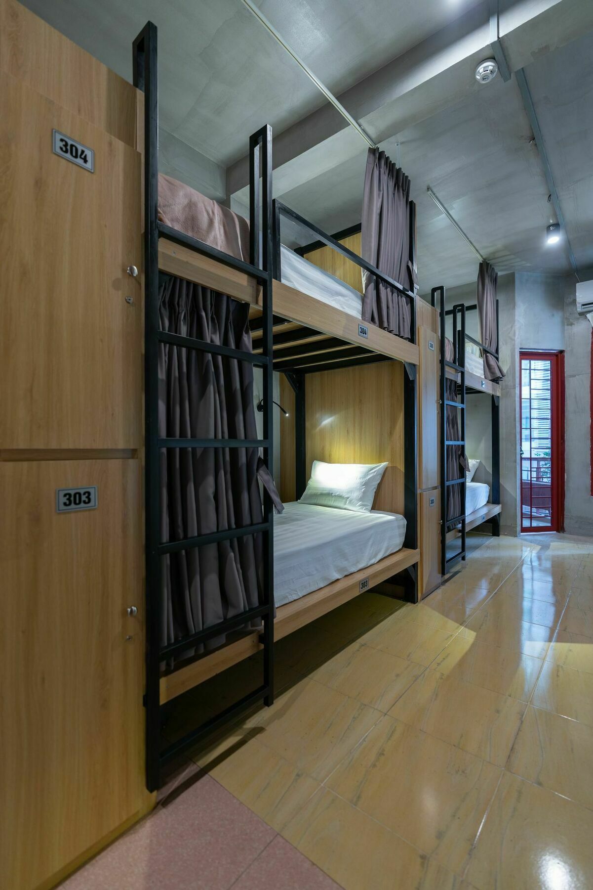 9 And Bar Hostel Ho Chi Minh City