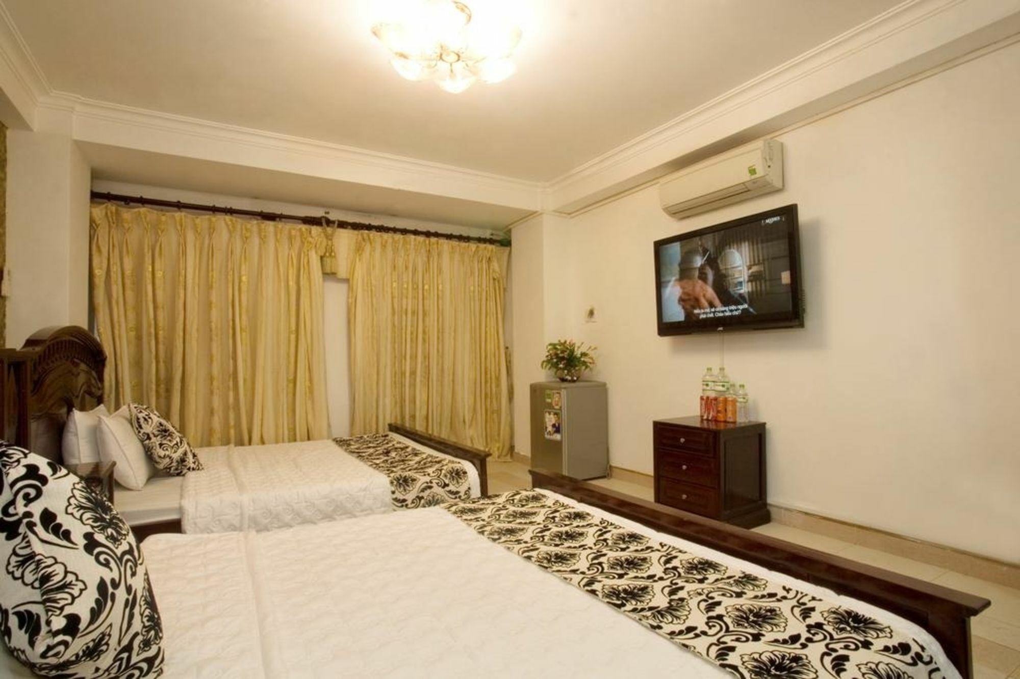 Happyhomes Saigon 2*