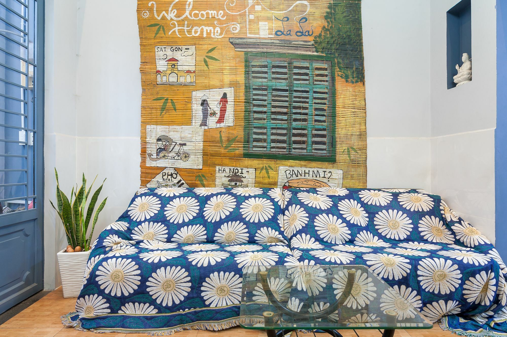 Lala House