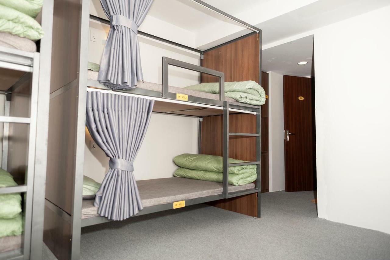 Dormlink&Club Hostel *
