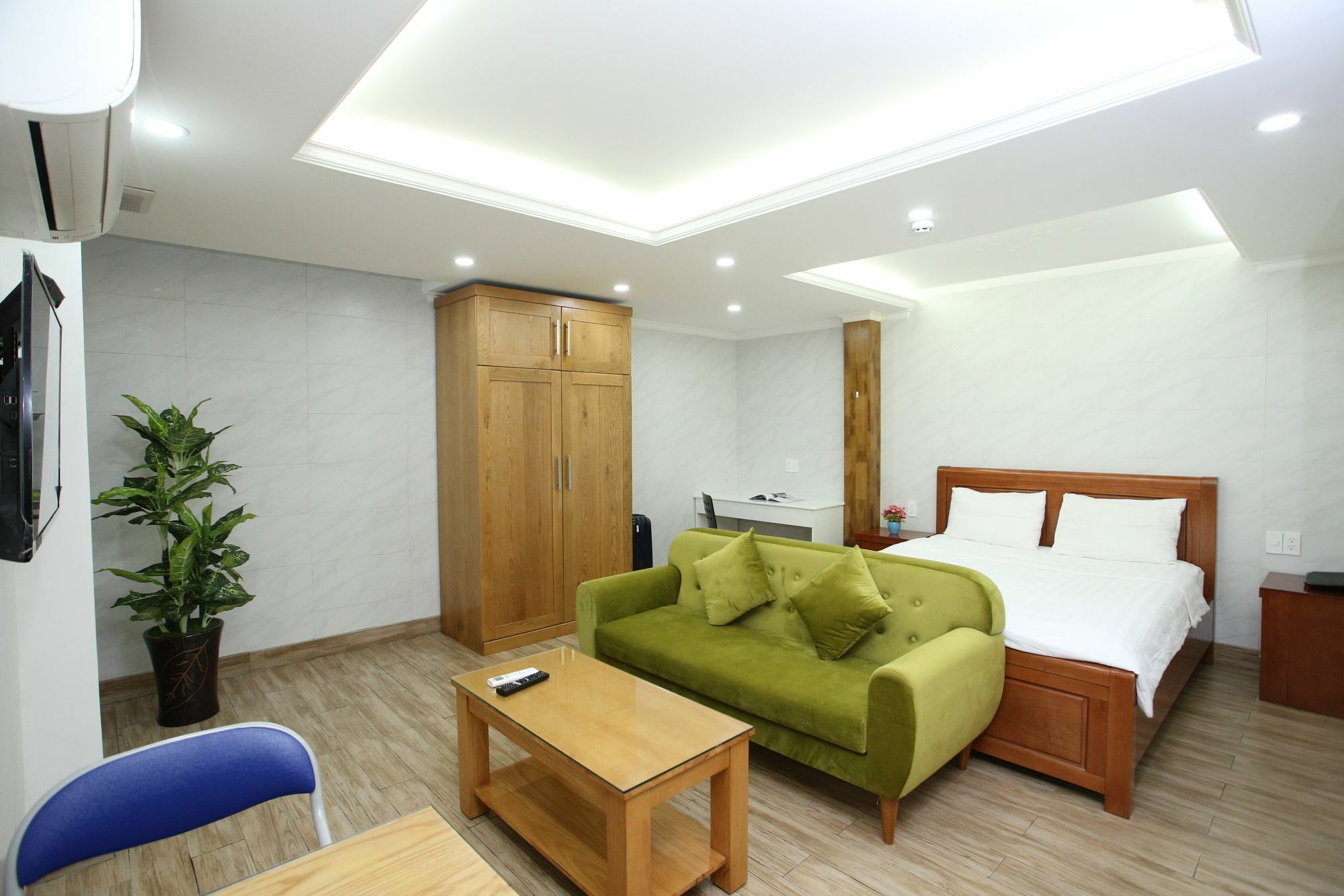 Atlas & Ho Chi Minh City
