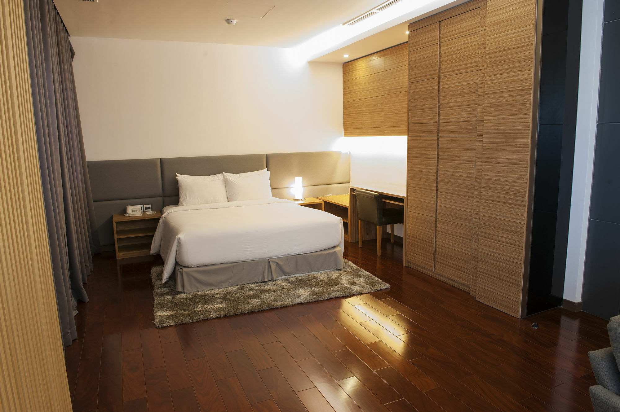 Charm Saigon Bandar Ho Chi Minh