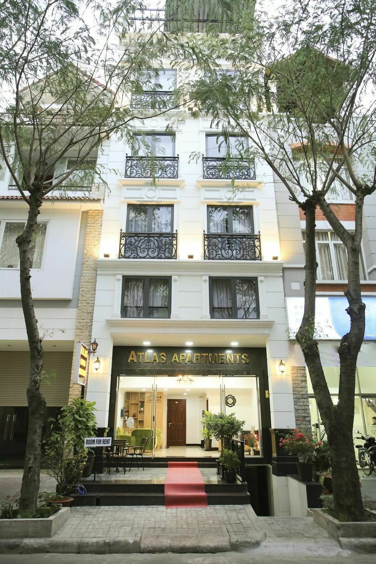 Atlas & 3* Ho Chi Minh City
