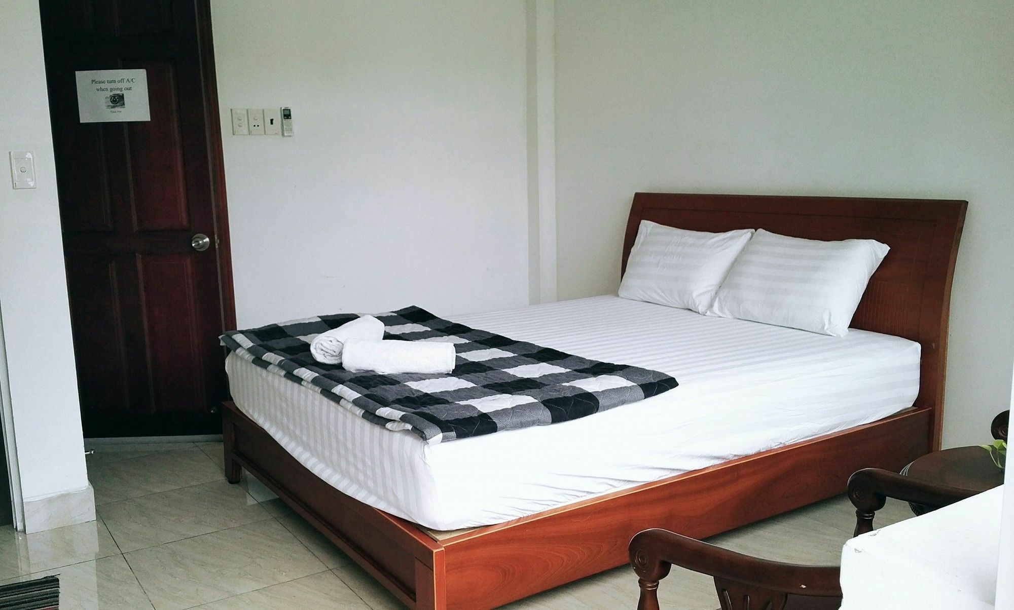 La Saigon Hostel