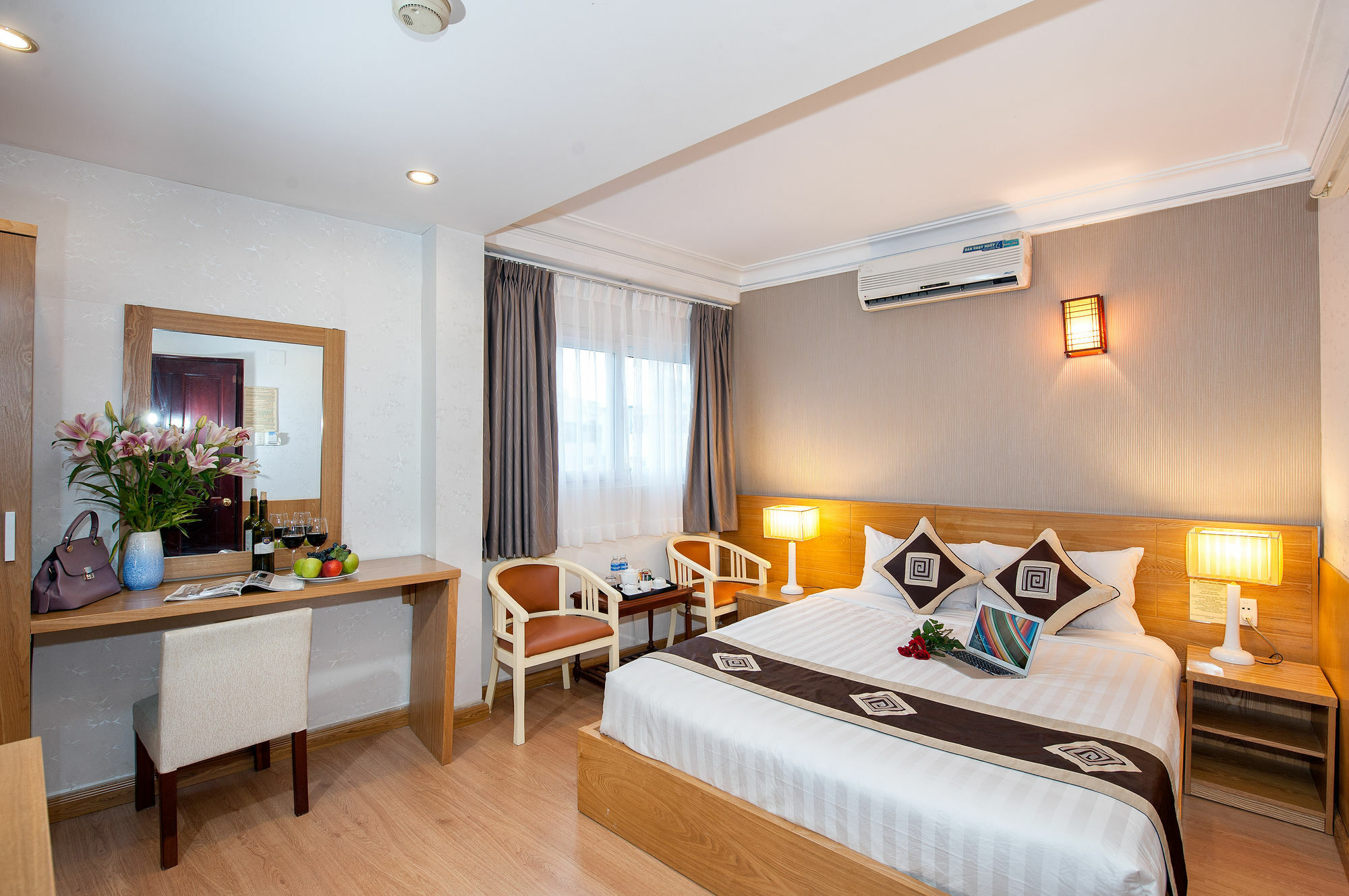 Paris Gold Hotel 3*